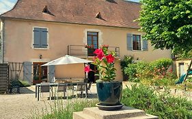 Au pays de Jacquou Chambre d'hôtes et table d'hôtes en Dordogne